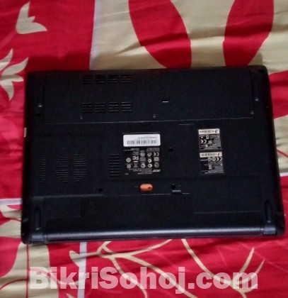 Fresh Acer laptop core i3, 6 gena.. 500GB HDD, 3 GB Ram.